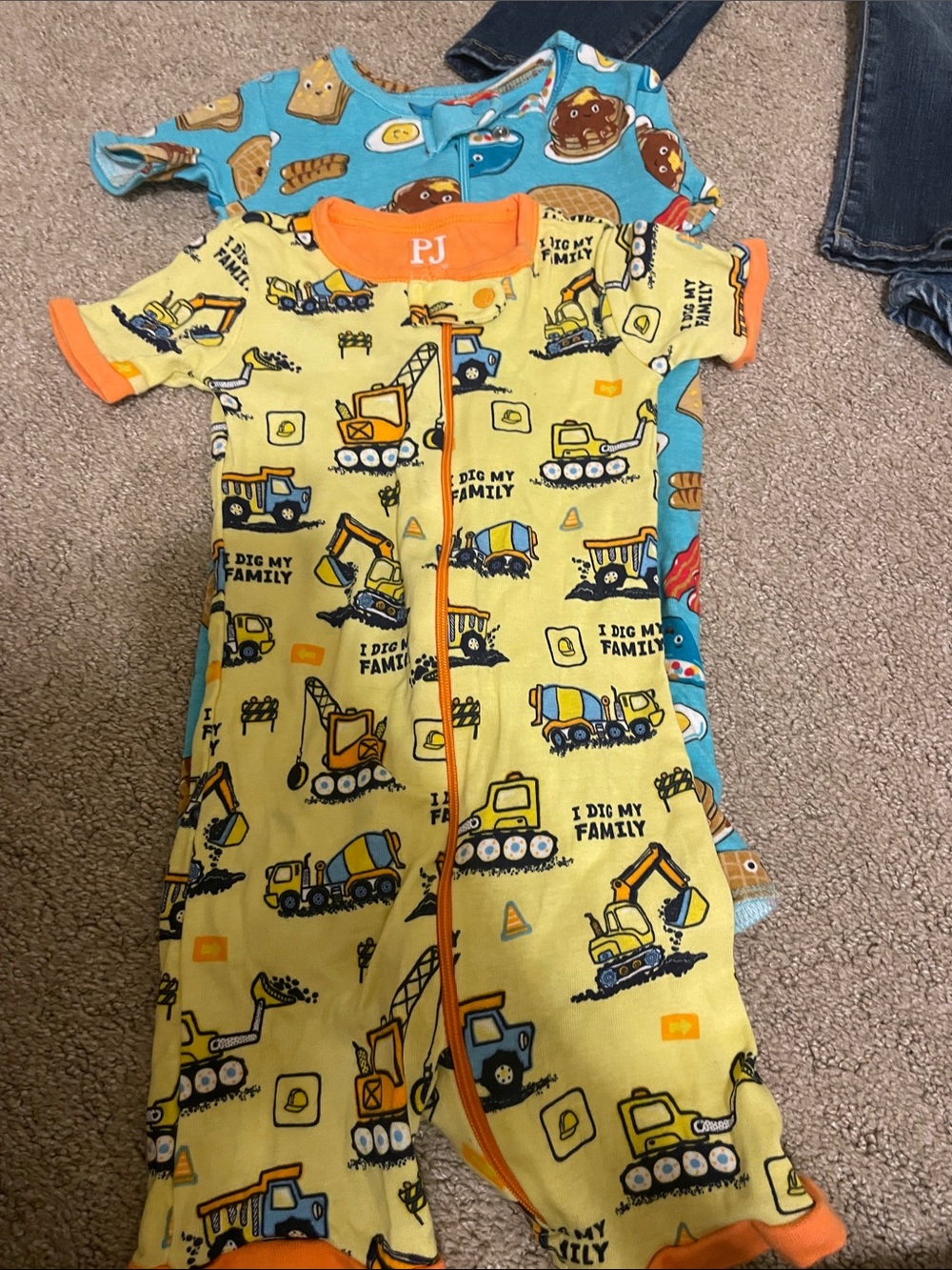 The Children's Place Yellow & Orange Construction-Print Short Sleeve Pajama